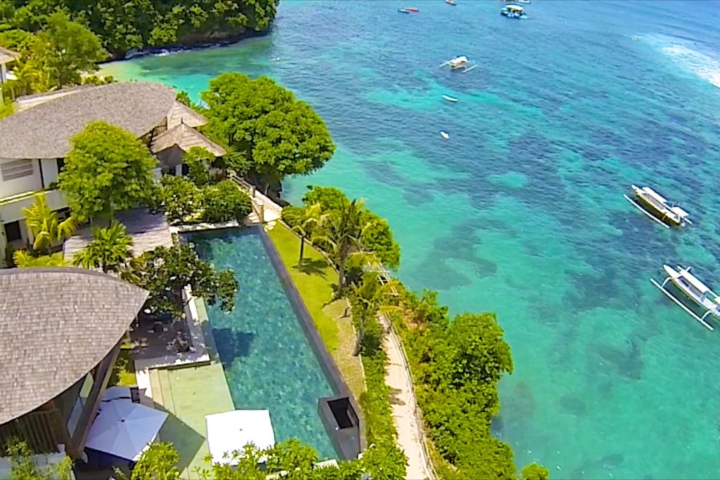 Download Bersantai Villas Lembongan Background