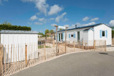 Beach House 70 (50m from sea) with SAUNA and JACUZZI
