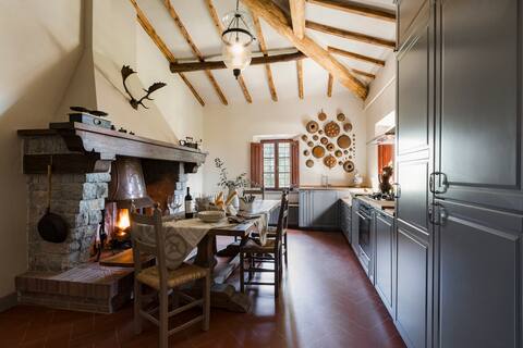 The Farmhouse Cottage