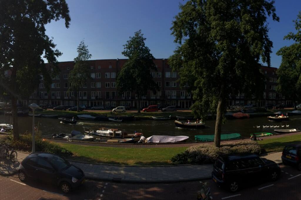 view on the Admiralengracht