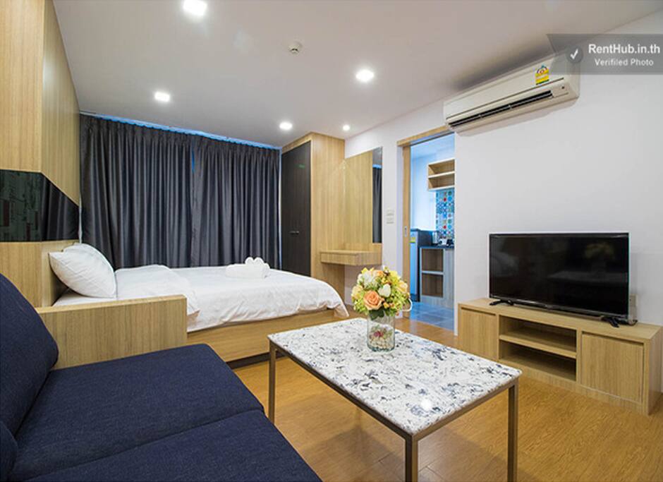 Deluxe King Bed