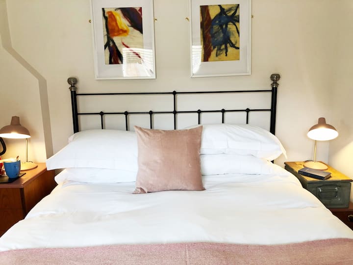 Спалня в долната част 