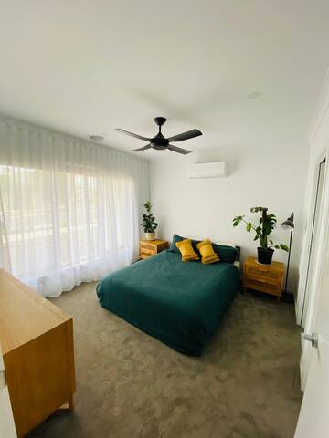 Sunny Beach House Torquay gallery image 4