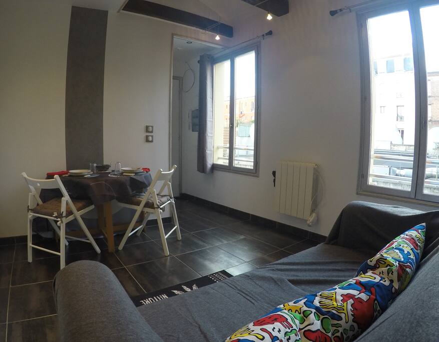 SALON / CUISINE