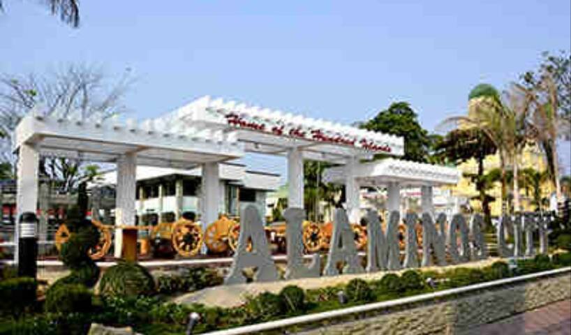 ALONA'S TRANSIENT HOUSE in Alaminos City proper.