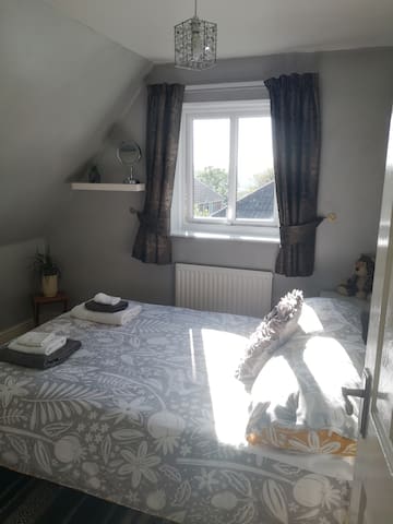 Airbnb Talbot Green Vacation Rentals Places To Stay Wales