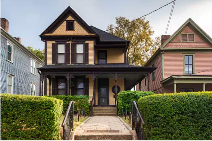 Rental unit in Atlanta · ★4.90 · 1 bedroom · 1 bed · 1 shared bath