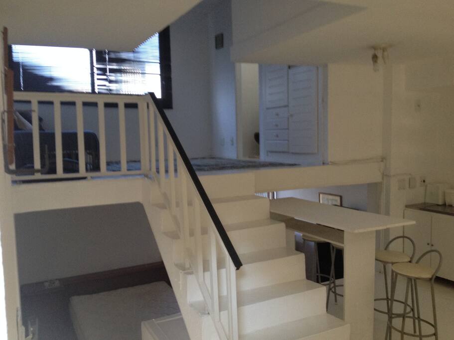 Vista sala/cozinha para dormitorio