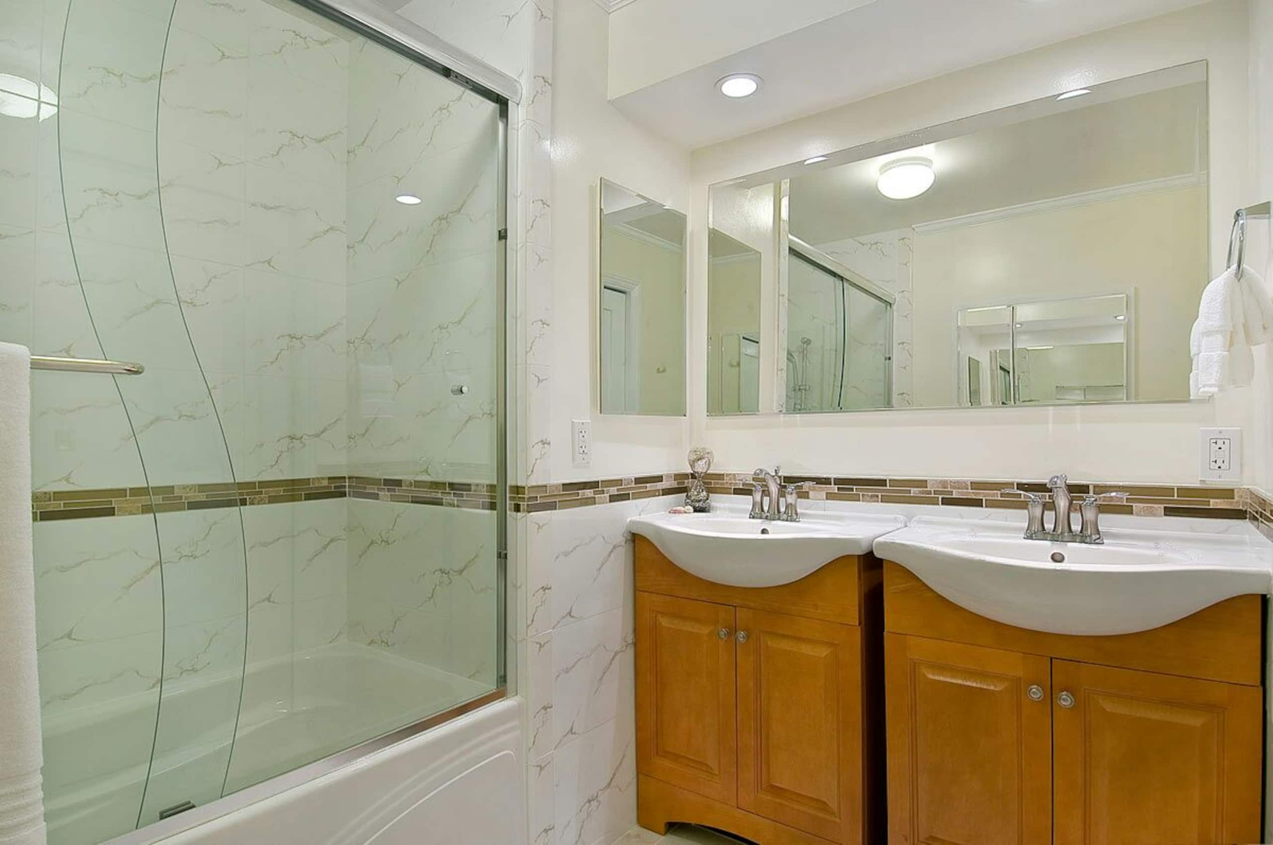 Modern 2BA Oceanview, Garden, Easy MUNI access - Image 8