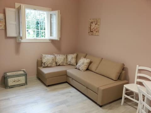 Popular Airbnb listing: Villetta Azzurro Mare in Noto Valley in Avola