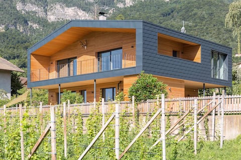 Top Airbnb: Exclusive cosiness immersed in the green in Kaltern An Der Weinstraße