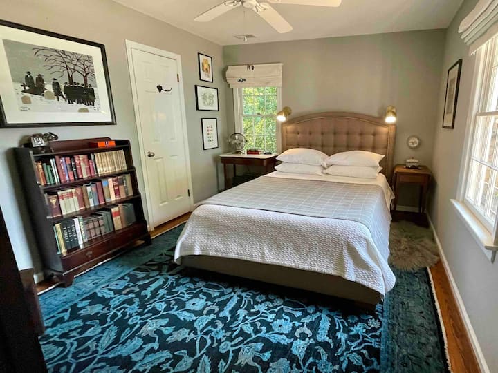 Each bedroom has its own Smart TV with Prime, Hulu, Disney+, Netflix, Etc.
