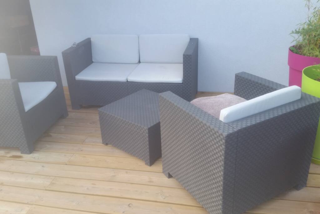 terrasse plein sud, côté piscine