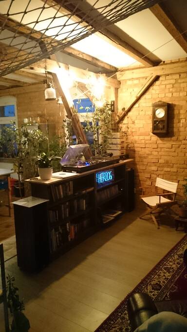 Wohnzimmer Musik-Ecke