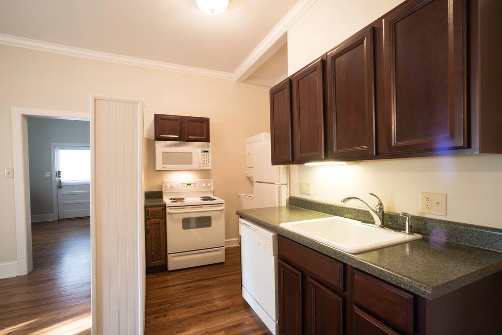 kitchen with washer/dryer