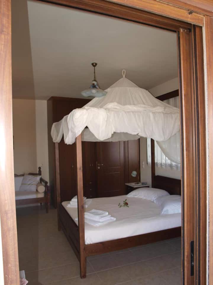 Άνω υπνοδωμάτιο