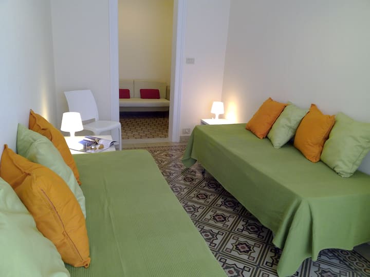 2Bedroom single bed version. /2° Bedroom version single bed