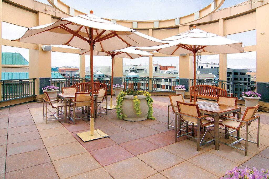 Rooftop Deck