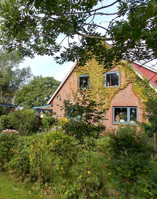 Straßenansicht