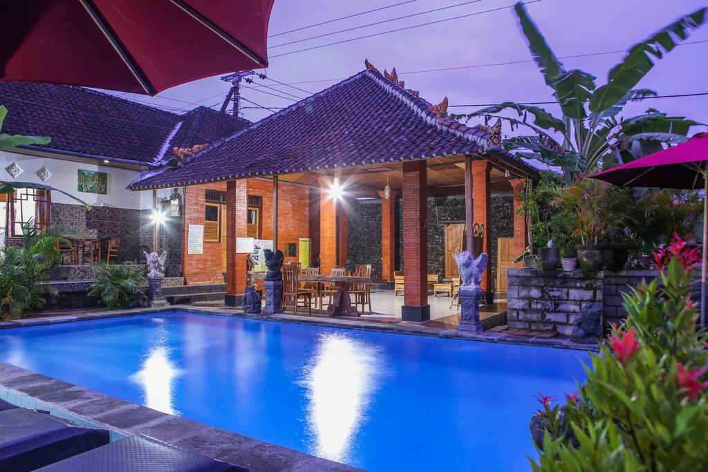 Swimming pool fasilities for free, located in the rice fields with big sitting place