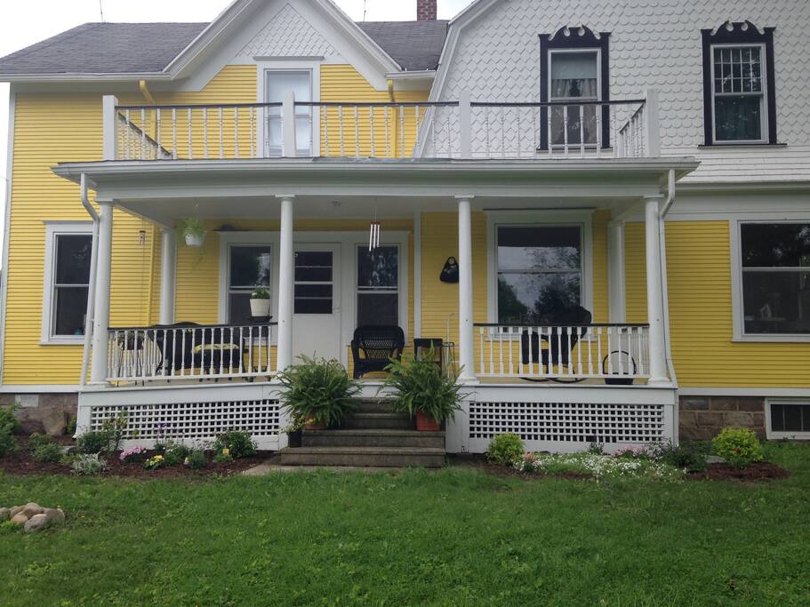 Top 100 Airbnb Rentals 2017 in Rockford, Michigan