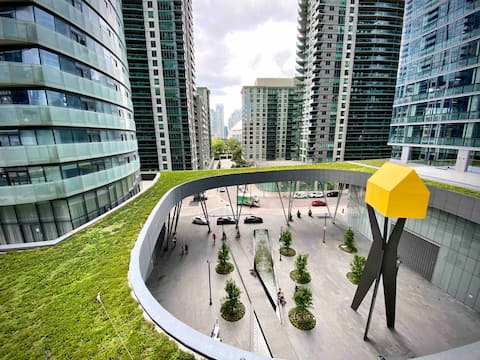 Central Condo near CN Tower, Scotia Arena, Parking