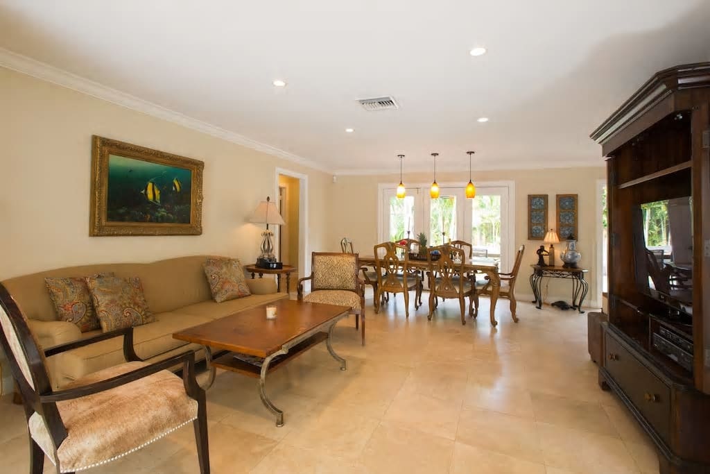Luxurious living area