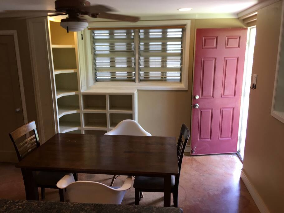 Dining room table