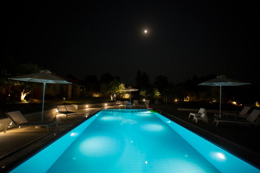 August full moon above Pefkides
