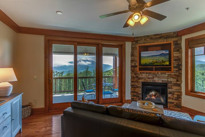 ★ New Upscale Condo ★ Incredible VIEWS! ★ 2 Pools!