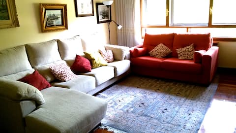 Good location next to the European Congress Palace