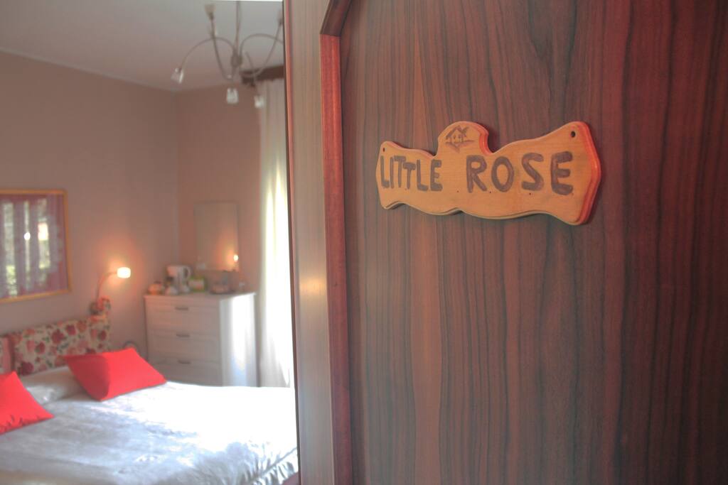 entrata camera little rose
