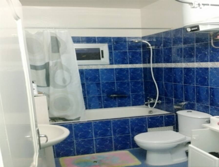 SALLE DE BAIN CHAMBRE PRINCIPALE