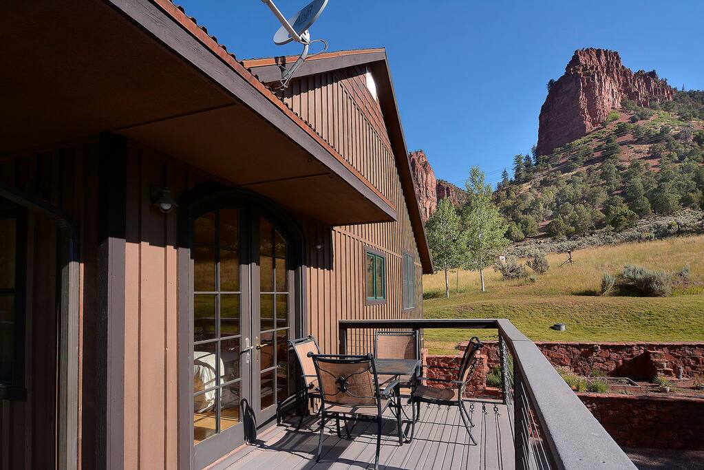 "7 Castles" rock formations behind the house