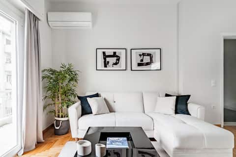 Top Airbnb: Elegant Tranquility // 2BR Spacious Flat in ΠΛΑΤΕΙΑ ΒΙΚΤΩΡΙΑΣ
