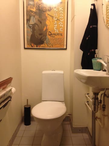 Great apartment in center gallery image 2