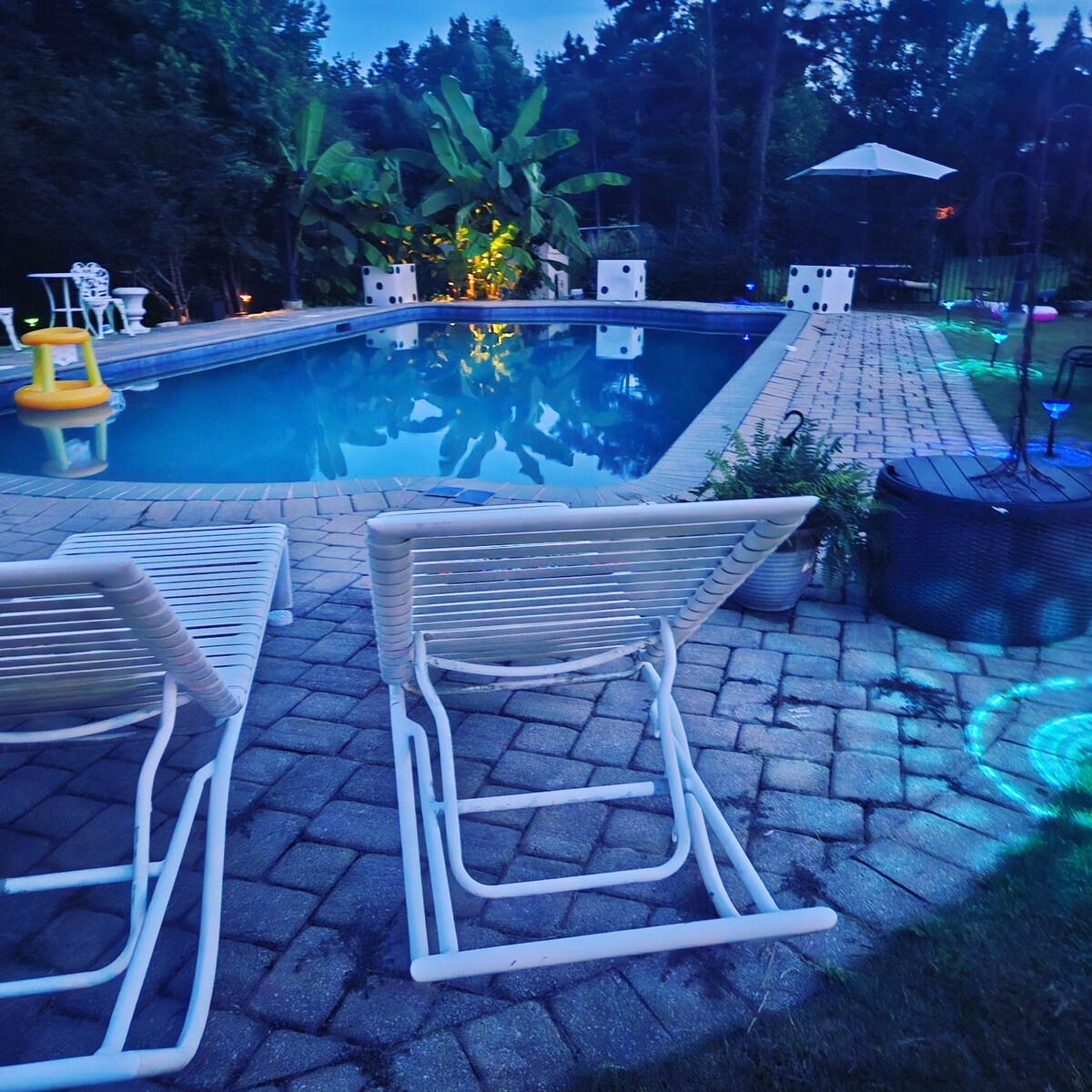 A Relaxing Enchanted Resort