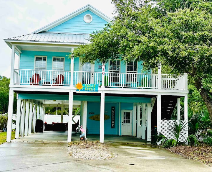 Feelin’ Kure’dBeach Across Street, Dog Friendly Къщи под наем в Kure Beach, Северна Каролина