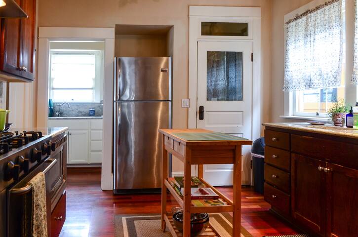 ❤ Vintage Jewel in Historic Mississippi! gallery image 2