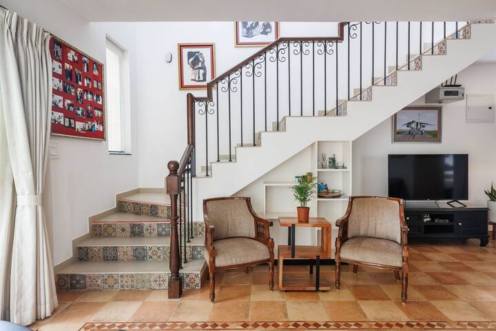 Living room image 3