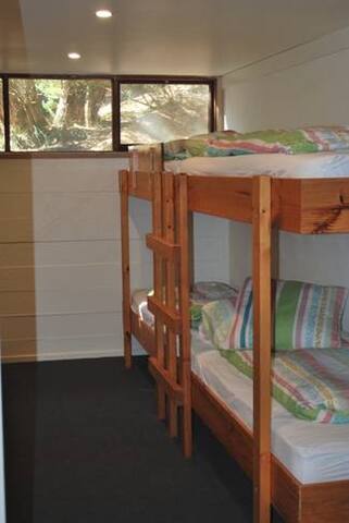 Family Beachhouse gallery image 5