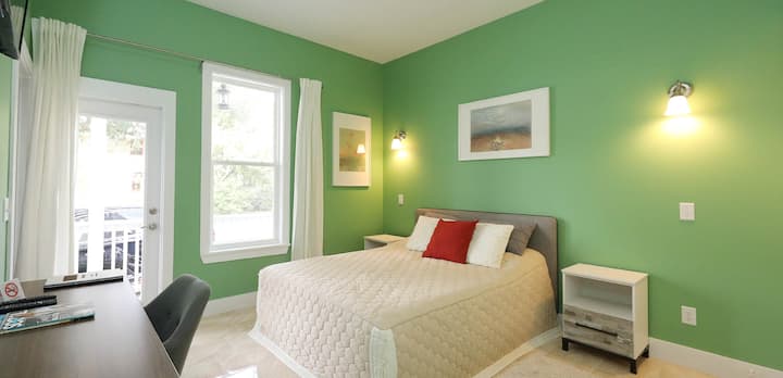 студио с пълно двойно легло