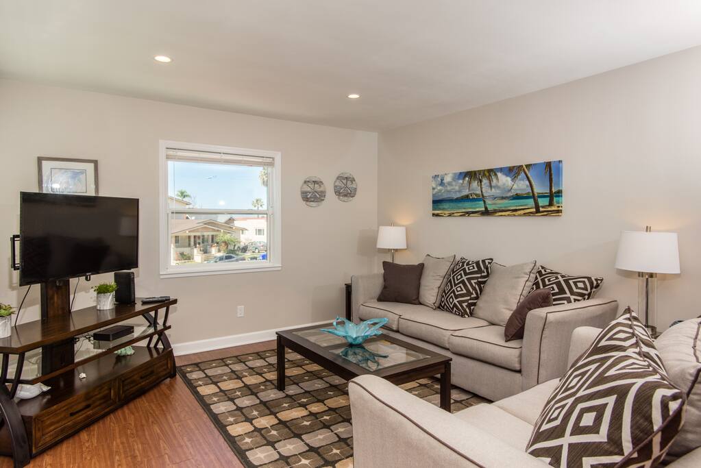 Kick back on the couch and enjoy our over 200+ cable channels.