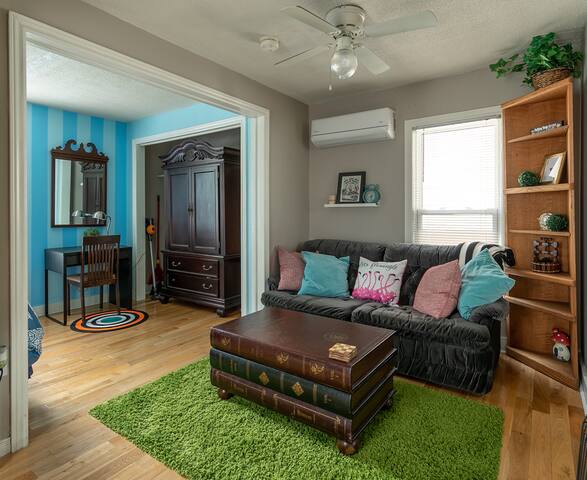 Lost in Wonderland - Downtown Windsor CANADA