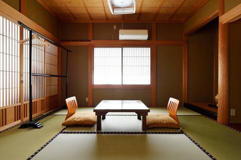 Stay in a temple in Yoshino, the 1st & 2nd floor