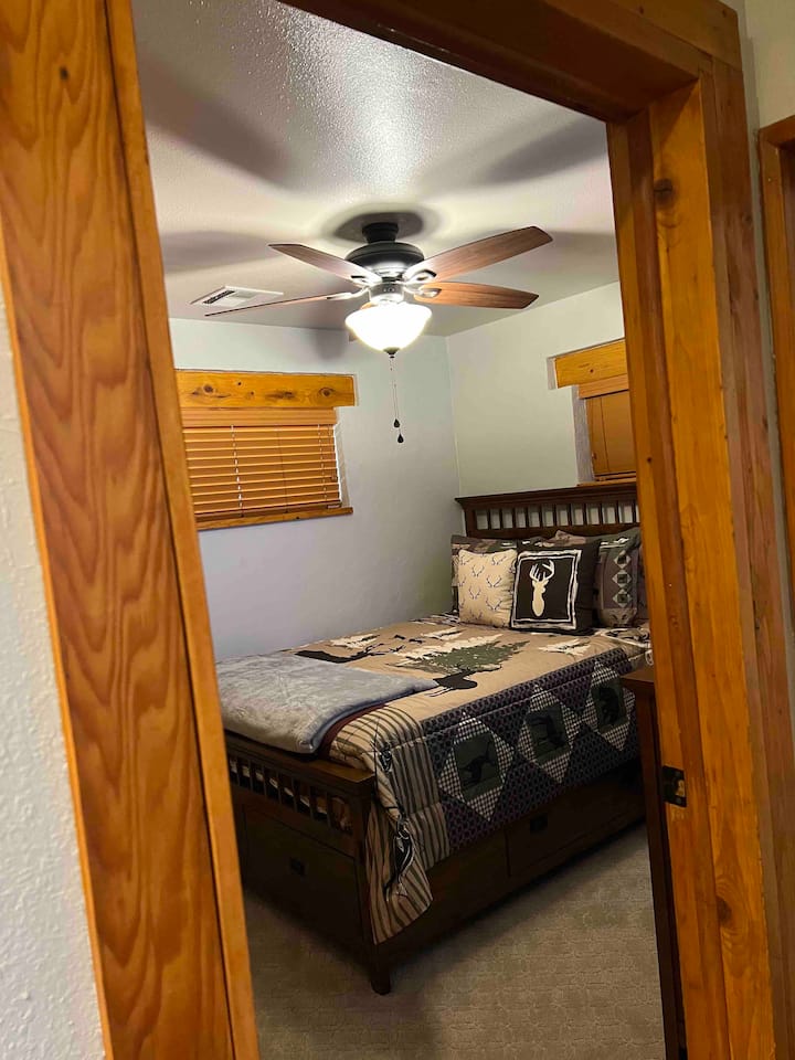 საძინებელი 1