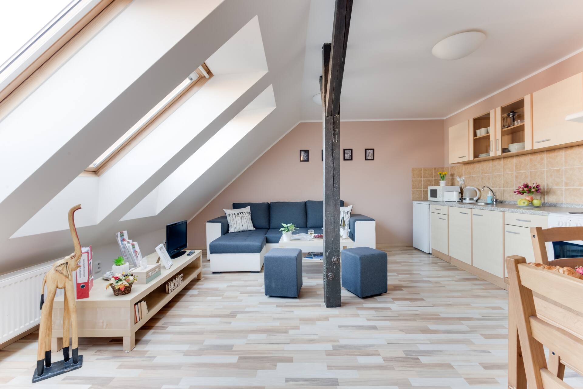 Jane's Attic Apartment, easy access to centre
