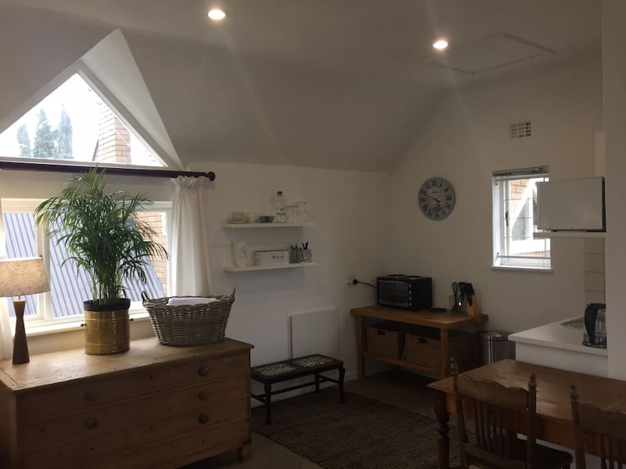 Kitchenette Area