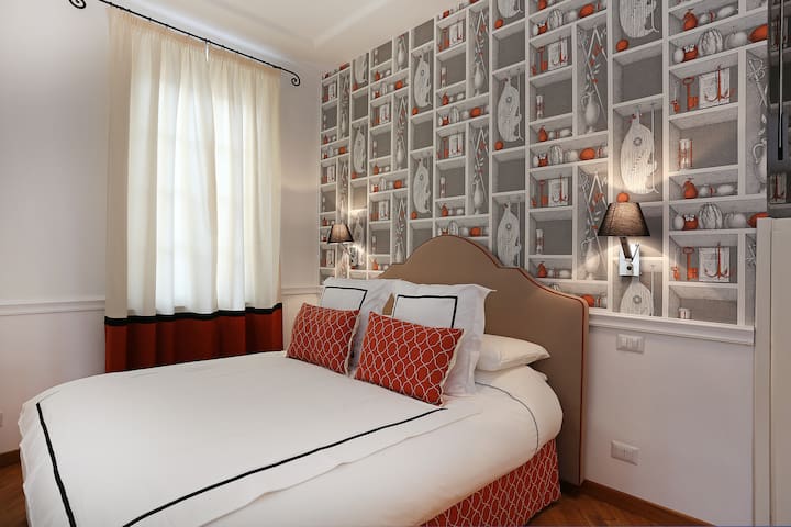 Domus Leonina: Amazing Terrace on the Roman Foro