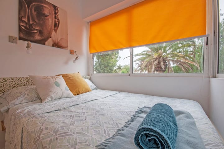 ห้องนอนพร้อมเตียงคู่ (ขนาด 135 * 190 ซม.)